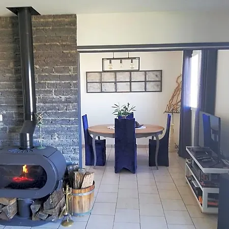 Couette-café La Petite Source Montendre