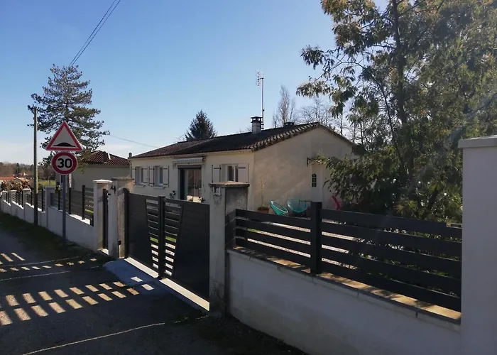 La Petite Source * Montendre